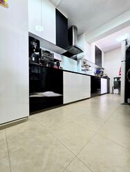 Blk 215 Lorong 8 Toa Payoh (Toa Payoh), HDB 5 Rooms #453520721